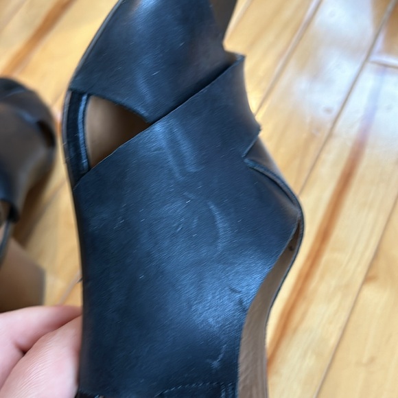 Clark’s black leather wrap shoe size 8 - Picture 6 of 10